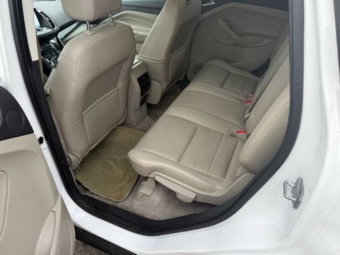 Used 2014 Ford Escape Titanium image 3