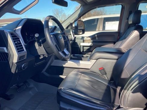 Used 2017 Ford F250 Lariat w/ Chrome Package image 10