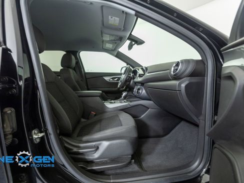 Used 2020 Chevrolet Blazer LT FWD image 37