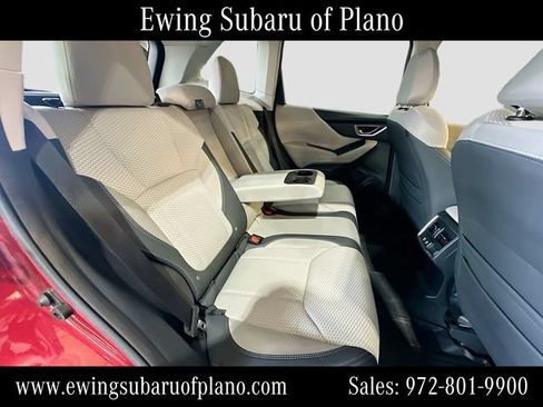Used 2024 Subaru Forester Premium AWD/4WD image 28