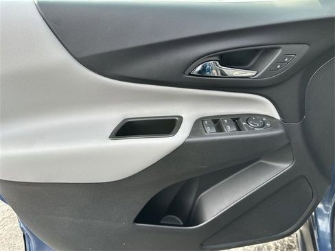 Used 2024 Chevrolet Equinox LS w/ LS Convenience Package image 21