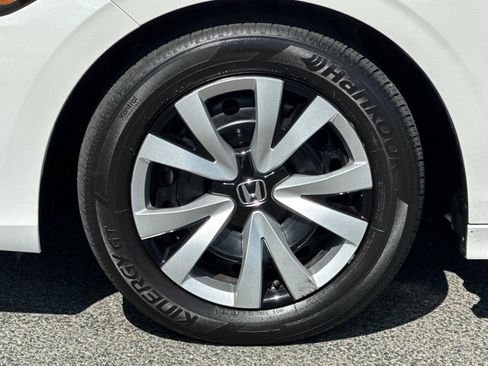 Used 2024 Honda Civic LX image 25