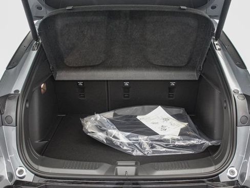 New 2026 Buick Envista Sport Touring w/ Convenience II Package FWD image 16