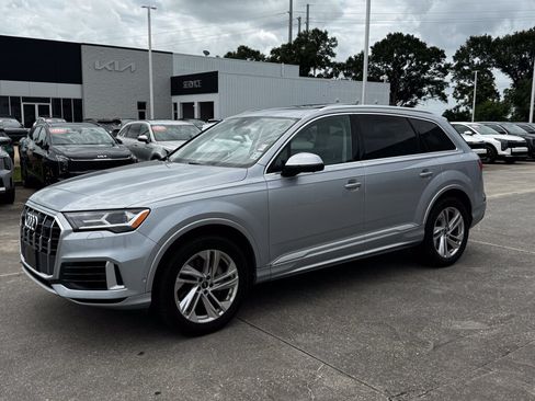 Used 2022 Audi Q7 3.0T Premium Plus AWD/4WD image 2