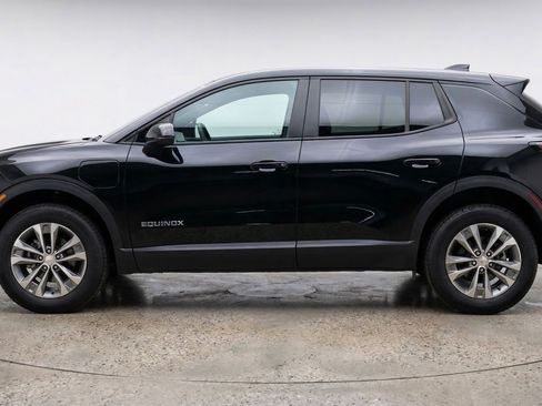 Used 2025 Chevrolet Equinox LT image 5