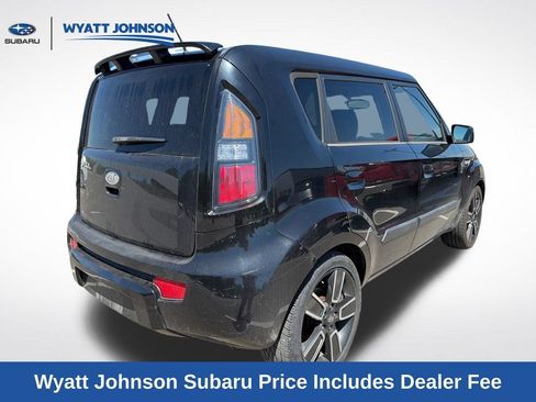 Used 2010 Kia Soul + FWD image 6