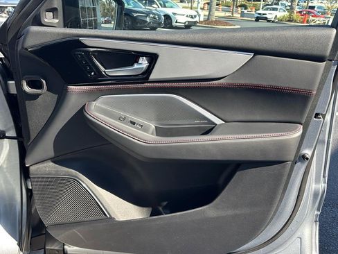 Used 2025 Acura MDX A-Spec image 19