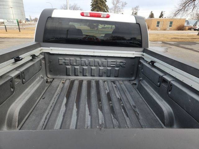 Used 2010 HUMMER H3T AWD/4WD image 8