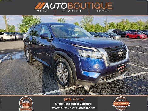 Used 2024 Nissan Pathfinder SL AWD/4WD image 1