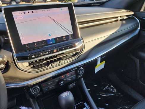 Used 2024 Jeep Compass Limited w/ Driver Assist Group I image 17