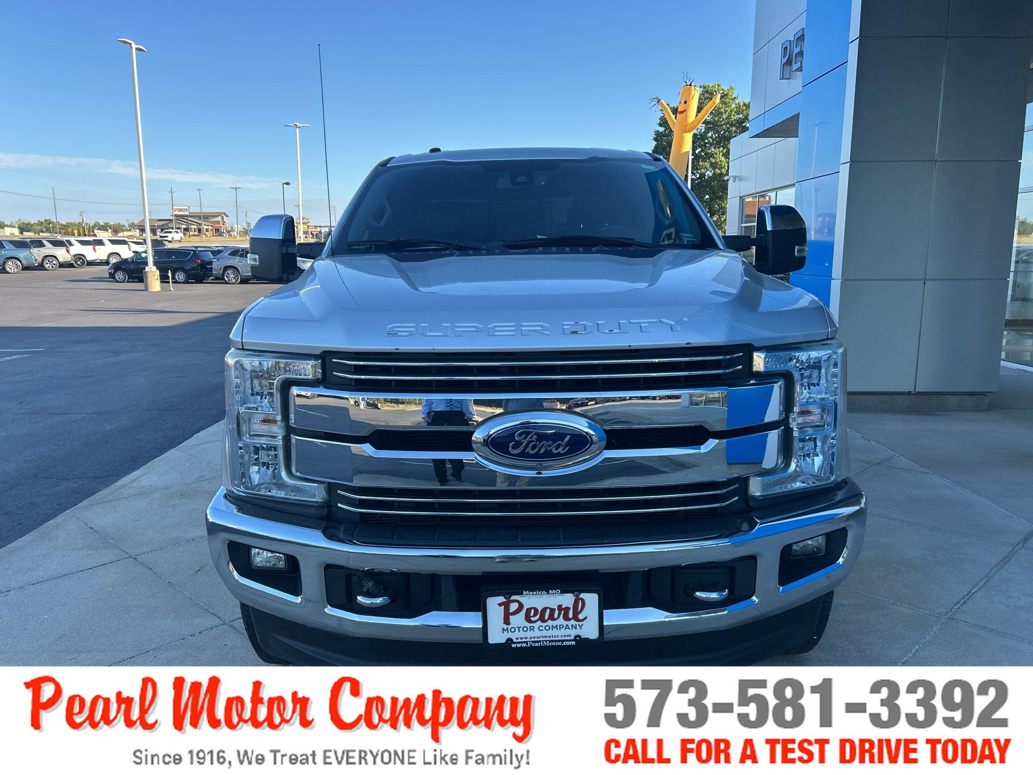 Used 2017 Ford F250 Lariat w/ Tow Technology Bundle AWD/4WD image 2