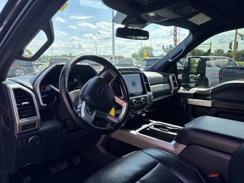 Used 2022 Ford F350 Lariat w/ Chrome Package AWD/4WD image 18