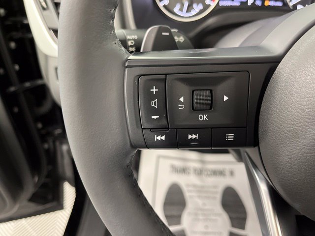 Used 2024 Nissan Rogue SV w/ SV Premium Package FWD image 24