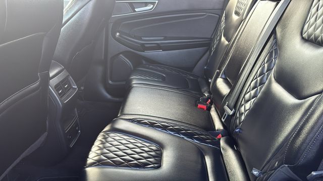 Used 2024 Ford Edge Titanium AWD/4WD image 22