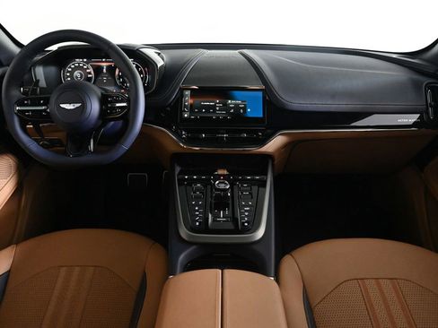 New 2026 Aston Martin DBX 707 image 9