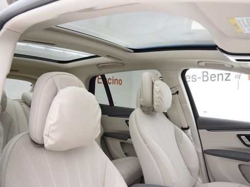 New 2026 Mercedes-Benz EQS 400 4MATIC SUV image 17