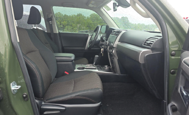 Used 2021 Toyota 4Runner Trail Special Edition AWD/4WD image 9