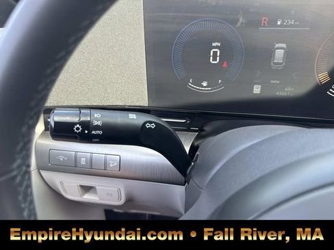 Used 2024 Hyundai Kona SEL image 31