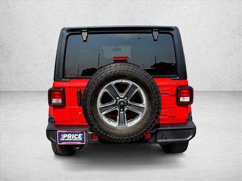 Used 2019 Jeep Wrangler Unlimited Sahara AWD/4WD image 5
