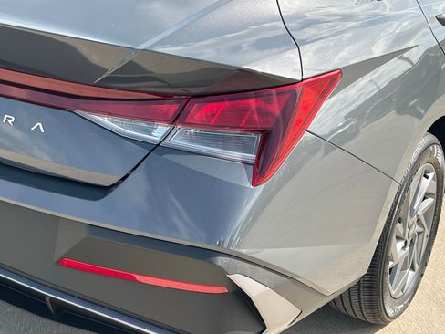 Used 2024 Hyundai Elantra SEL image 14