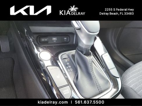 Used 2025 Kia Soul EX FWD image 26