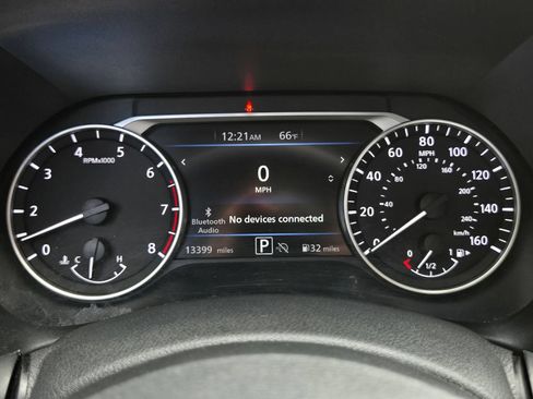 Used 2024 Nissan Sentra SV FWD image 23