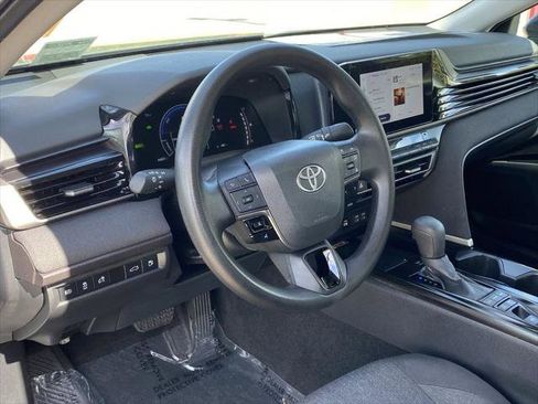 Certified 2025 Toyota Camry LE FWD image 21