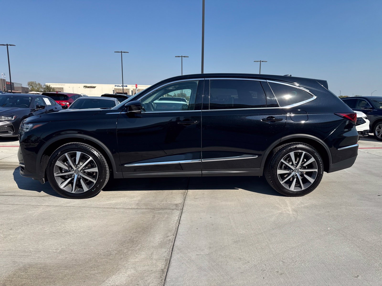 Used 2026 Acura MDX w/ Technology Package AWD/4WD image 5