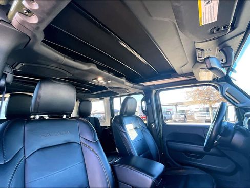 Used 2021 Jeep Wrangler Unlimited Sahara w/ Cold Weather Group image 14