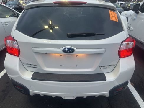 Used 2017 Subaru Crosstrek 2.0i Limited image 34