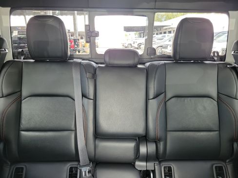 Used 2022 Jeep Gladiator Mojave w/ LED Lighting Group AWD/4WD image 15