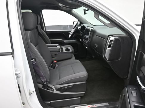 Used 2017 Chevrolet Silverado 1500 LT w/ All Star Edition AWD/4WD image 9