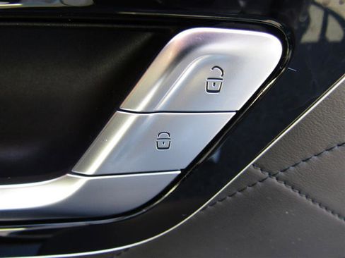 Used 2022 Mercedes-Benz S 580 4MATIC Sedan image 47