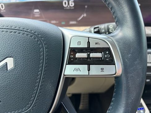 Certified 2024 Kia Telluride SX FWD image 12