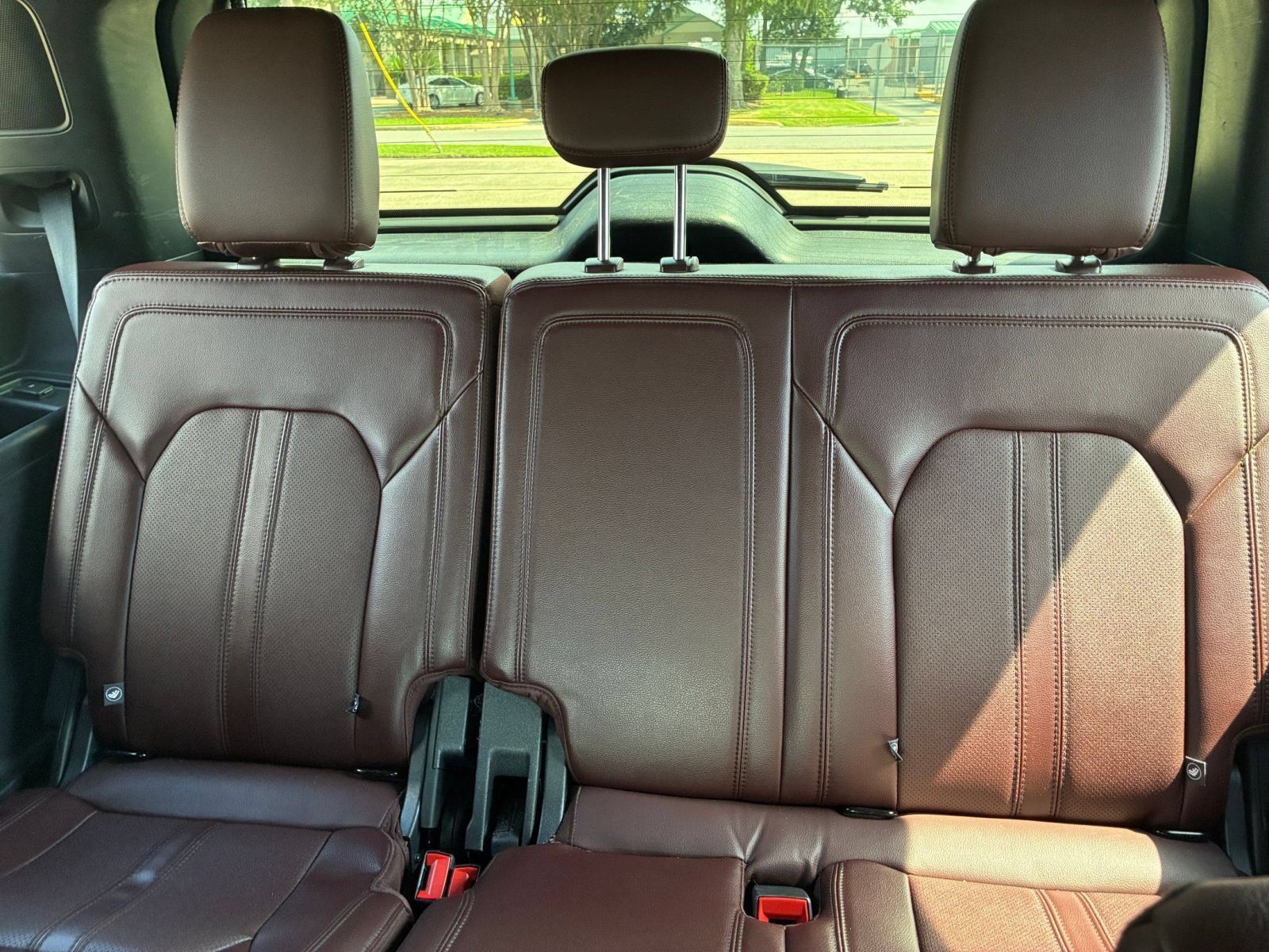 Used 2024 Ford Expedition Limited AWD/4WD image 42