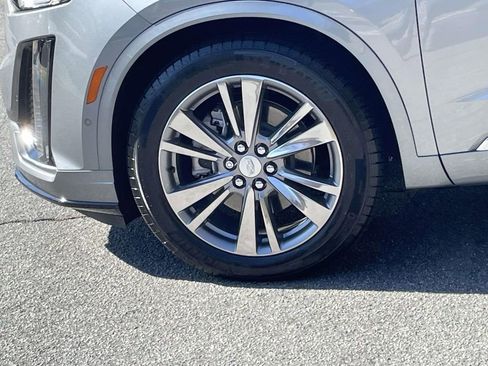 Certified 2025 Cadillac XT6 Premium Luxury w/ Technology Package image 9
