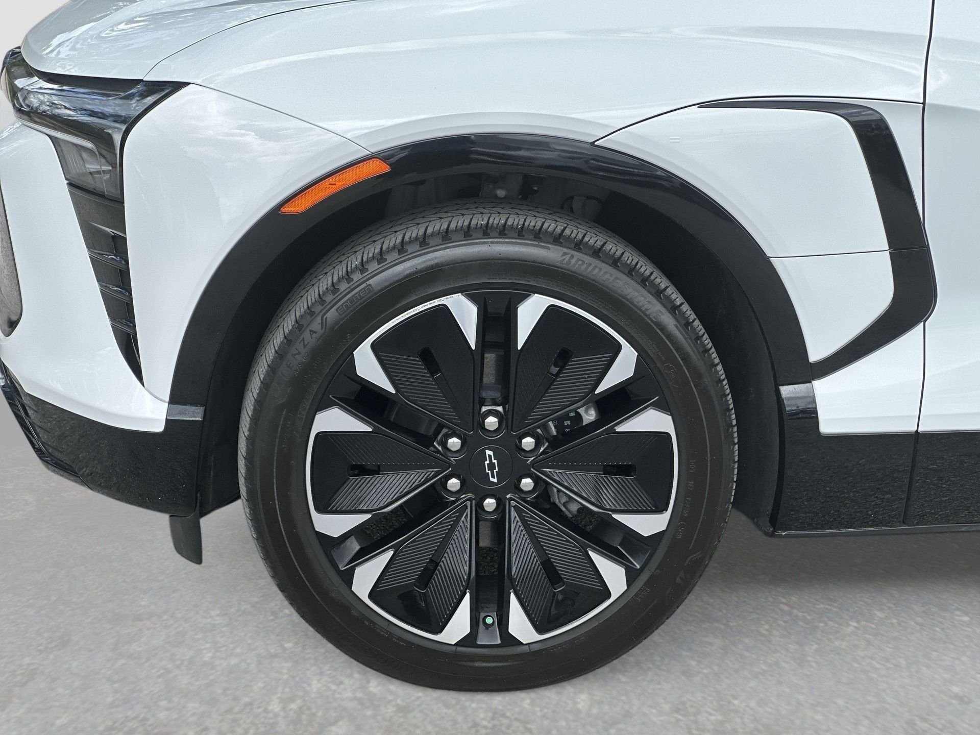 Certified 2024 Chevrolet Blazer EV RS AWD/4WD image 31