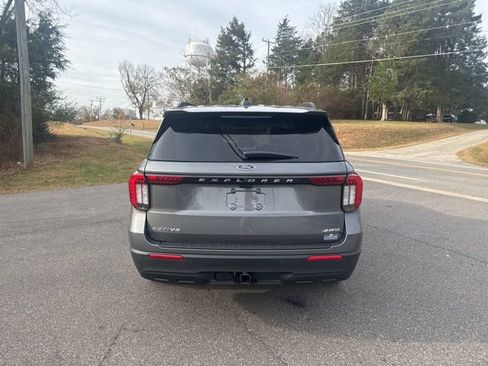 New 2026 Ford Explorer Active image 4