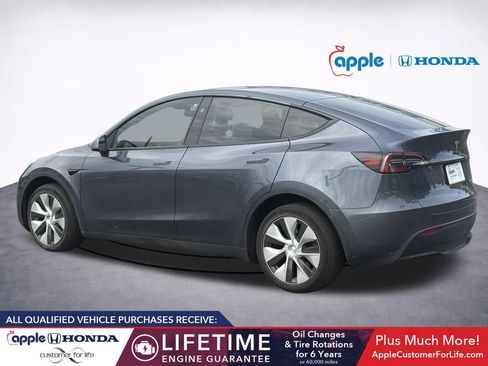 Used 2023 Tesla Model Y Long Range AWD/4WD image 4