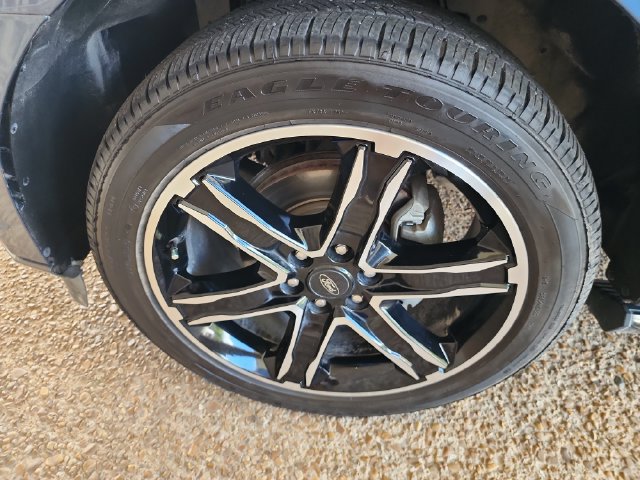 Used 2019 Ford Expedition Limited w/ Equipment Group 303A RWD image 22