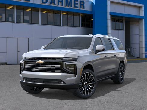 New 2026 Chevrolet Suburban High Country AWD/4WD image 35