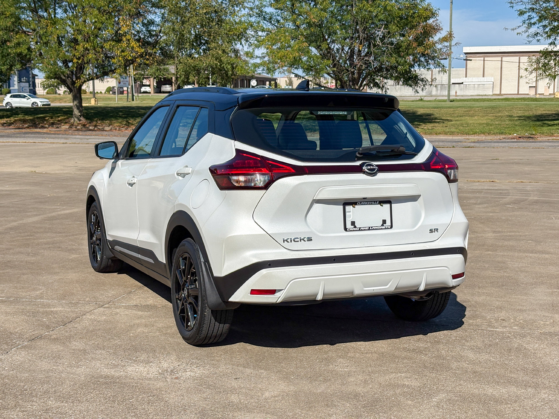 Used 2024 Nissan Kicks SR w/ SR Premium Package FWD image 7