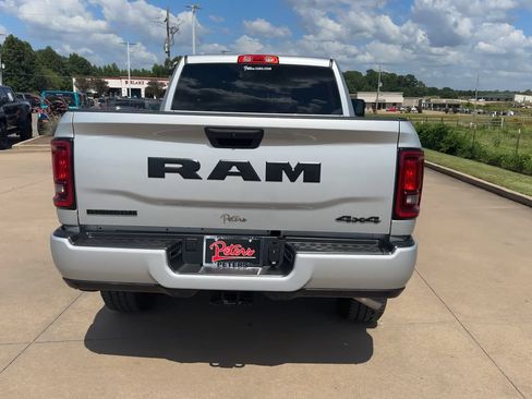 Used 2026 RAM 2500 Big Horn AWD/4WD image 8