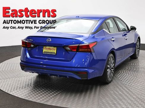 Used 2025 Nissan Altima 2.5 SV FWD image 5