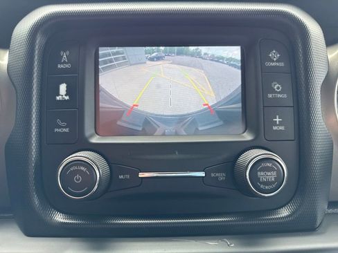 Used 2018 Jeep Wrangler Unlimited Sport AWD/4WD image 31