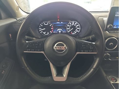 Used 2022 Nissan Sentra SV image 25
