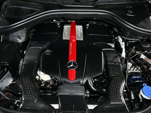 Used 2018 Mercedes-Benz GLE 43 AMG 4MATIC image 93