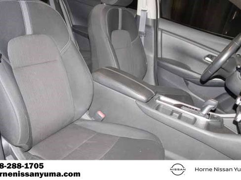 Used 2022 Nissan Sentra SV FWD image 6