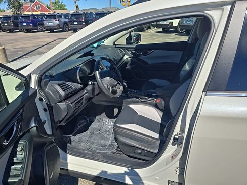 Used 2020 Subaru Crosstrek 2.0i Limited w/ Moonroof Package w/Navigation AWD/4WD image 10