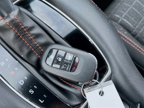 Used 2024 Honda HR-V Sport image 32